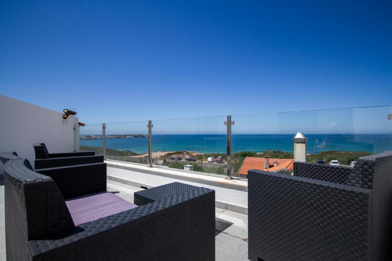 Peniche Surfcamp Hostel Đảo Đảo Baleal Ngoại thất bức ảnh
