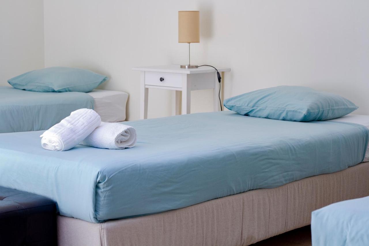 Peniche Surfcamp Hostel Đảo Đảo Baleal Ngoại thất bức ảnh