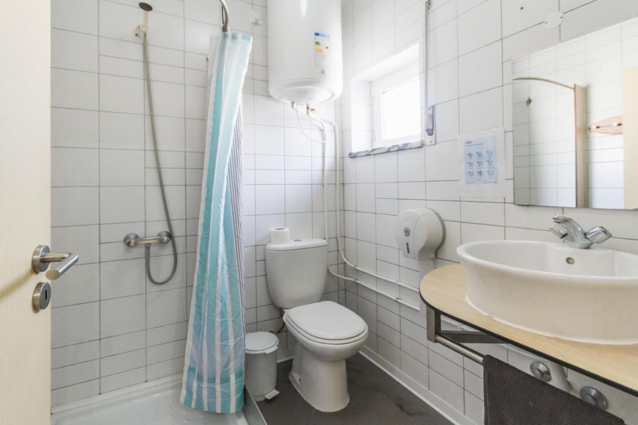 Peniche Surfcamp Hostel Đảo Đảo Baleal Ngoại thất bức ảnh