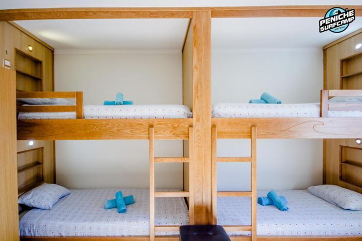 Peniche Surfcamp Hostel Đảo Đảo Baleal Ngoại thất bức ảnh